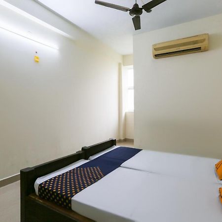 Spot On 63050 Kag Rooms Gūduvāncheri Dış mekan fotoğraf