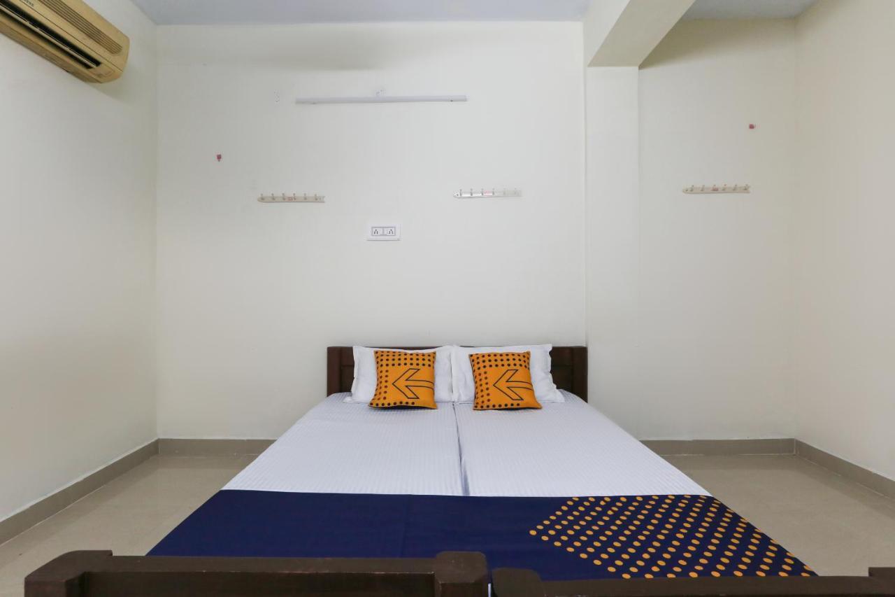 Spot On 63050 Kag Rooms Gūduvāncheri Dış mekan fotoğraf