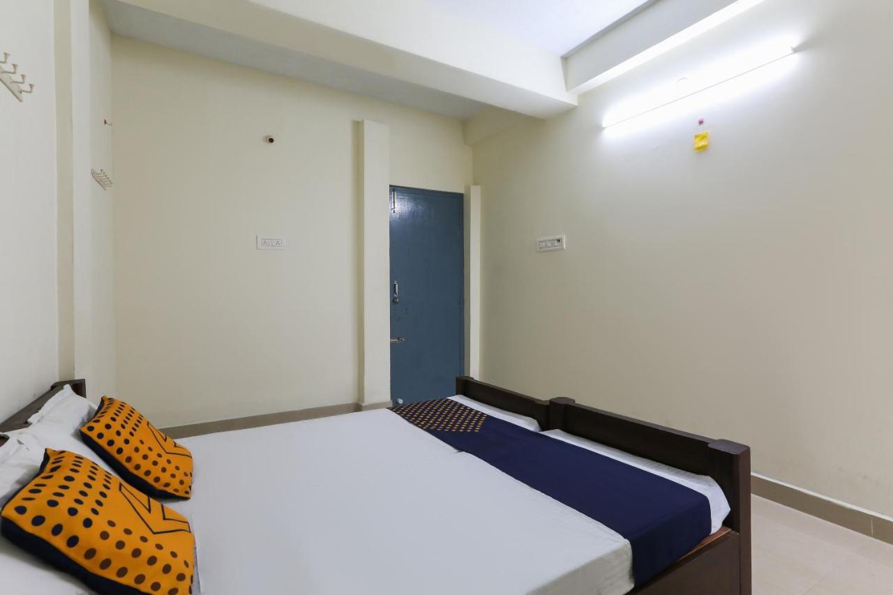 Spot On 63050 Kag Rooms Gūduvāncheri Dış mekan fotoğraf